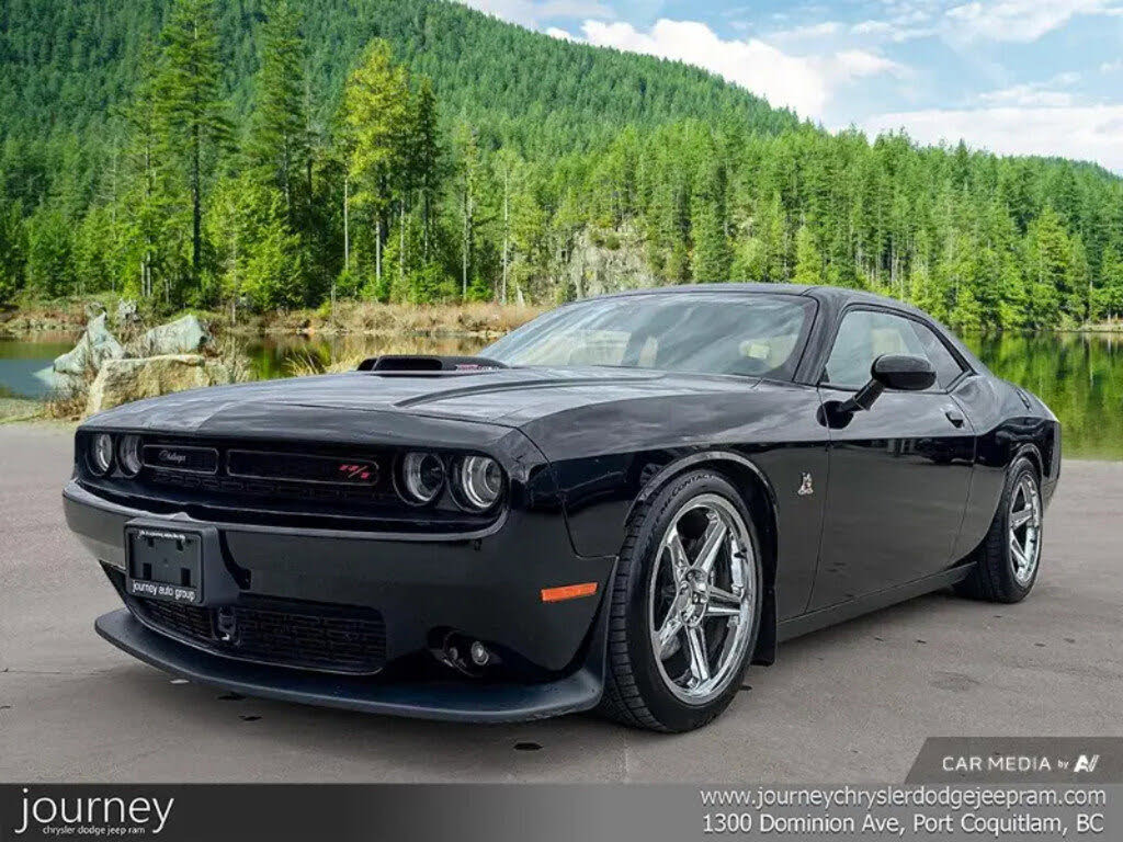 2017 Dodge Challenger 392 Hemi Scat Pack Shaker RWD