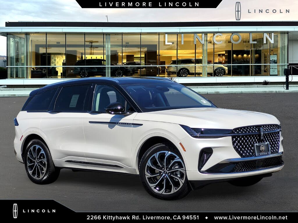 2025 Lincoln Nautilus Reserve AWD