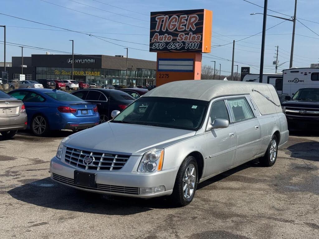 2011 Cadillac DTS Pro Coachbuilder Limo FWD