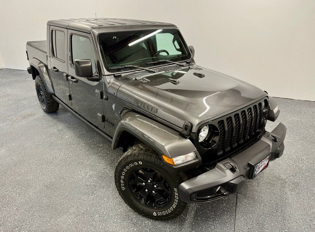 2021 Jeep Gladiator Willys Crew Cab 4WD