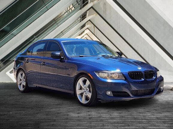 2011 BMW 3 Series 335i Sedan RWD