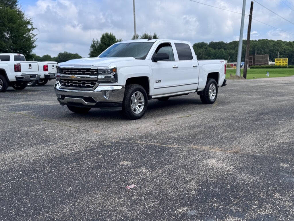 2018 Chevrolet Silverado 1500 LTZ Crew Cab 4WD