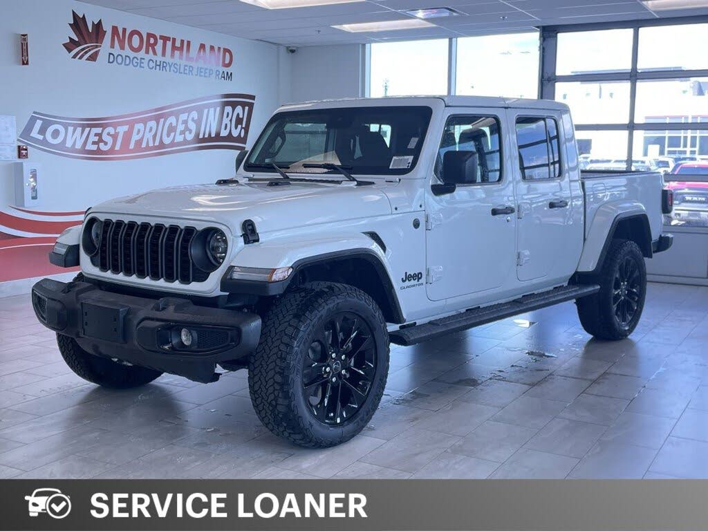 2024 Jeep Gladiator NightHawk Crew Cab 4WD