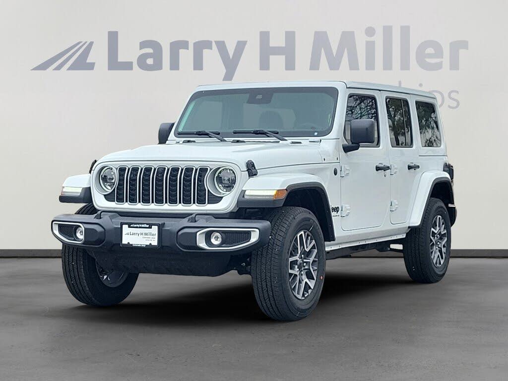 2025 Jeep Wrangler Sahara 4-Door 4WD