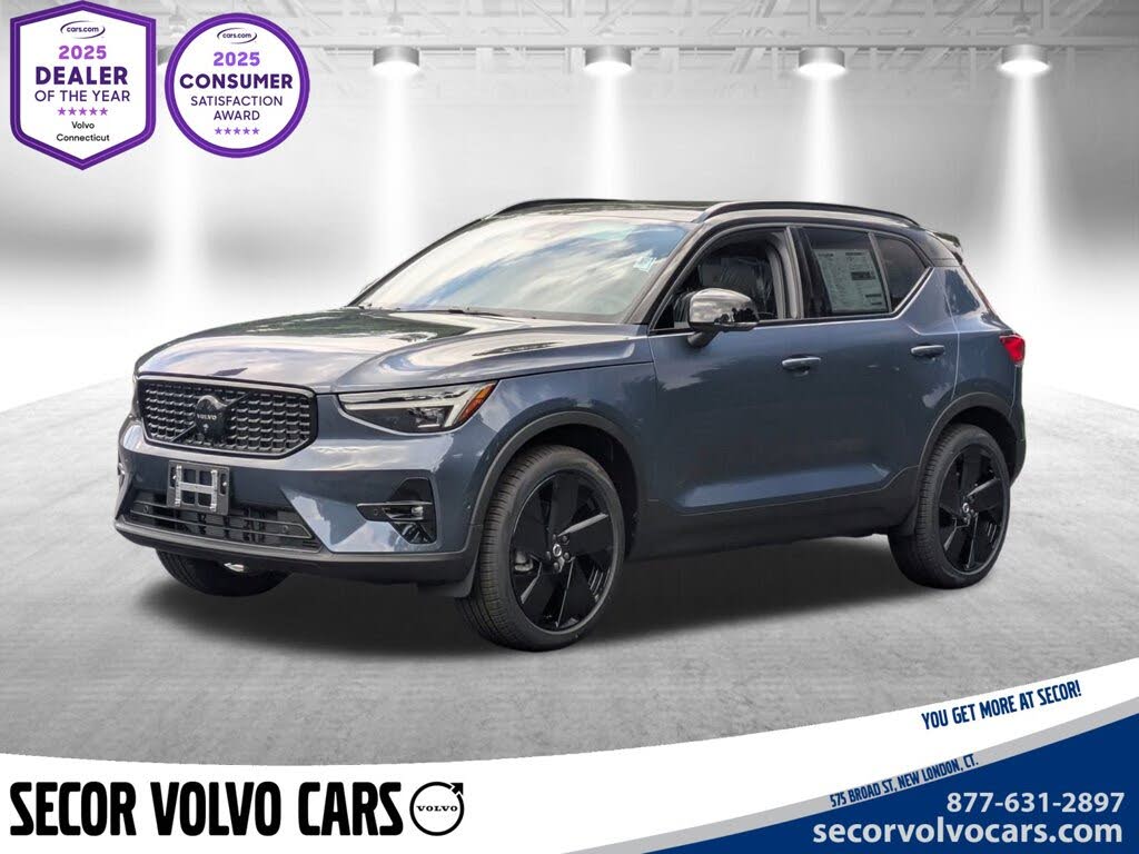 2026 Volvo XC40 B5 Ultra Black Edition AWD