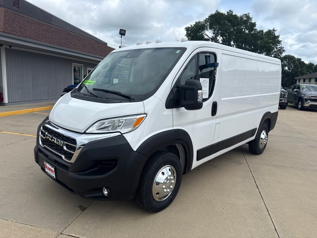 2023 RAM ProMaster 2500 136 Low Roof Cargo Van FWD