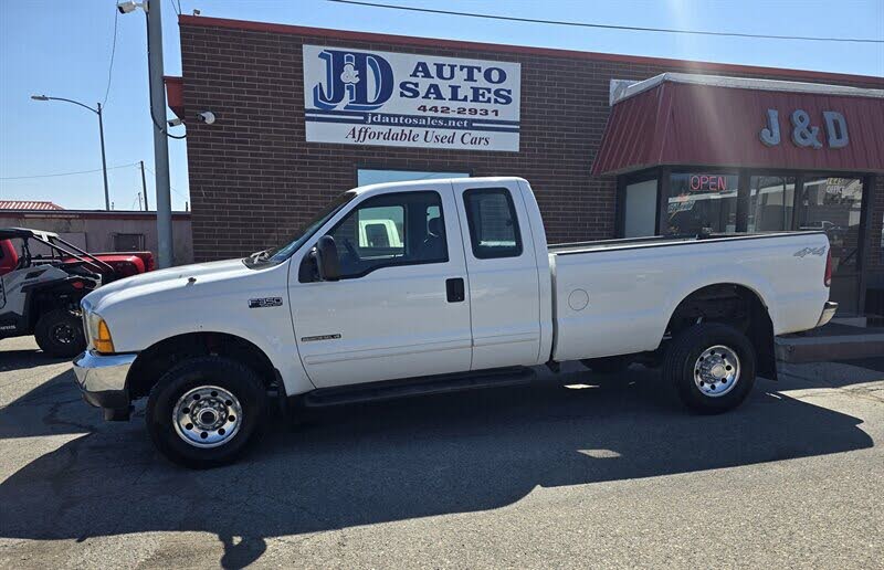 2001 Ford F-350 Super Duty XL Super Cab SB 4WD