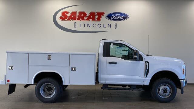 2025 Ford F-350 Super Duty Chassis XL Regular Cab DRW 4WD