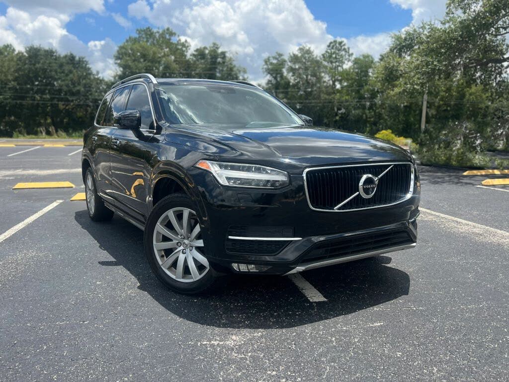 2018 Volvo XC90 T6 Momentum AWD