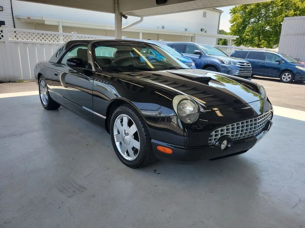 2002 Ford Thunderbird Deluxe RWD
