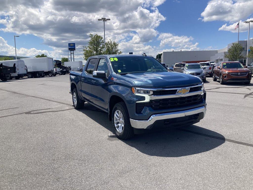 2024 Chevrolet Silverado 1500 LT Crew Cab 4WD