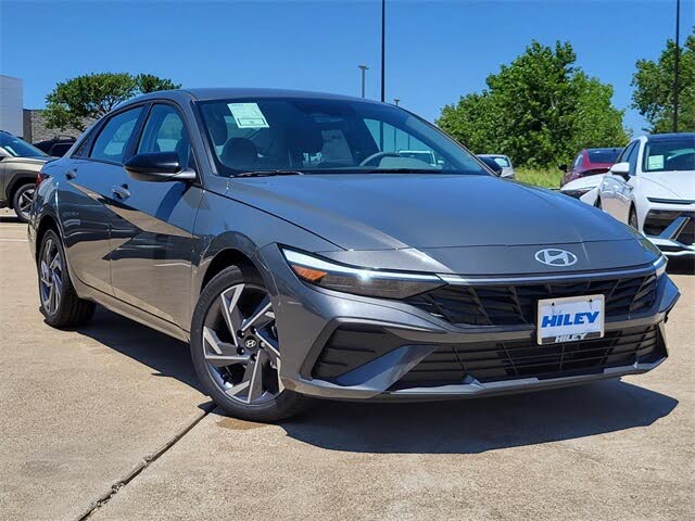 2025 Hyundai Elantra SEL Sport FWD