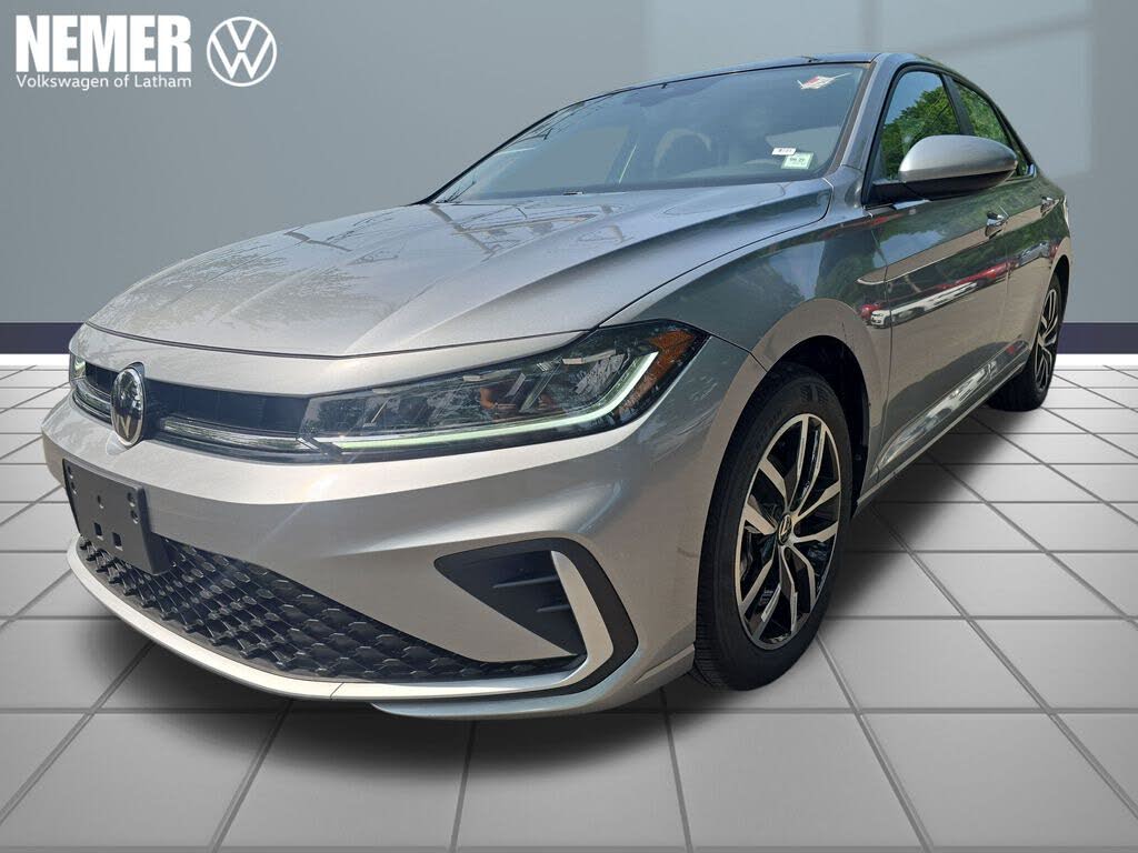 2025 Volkswagen Jetta SE FWD