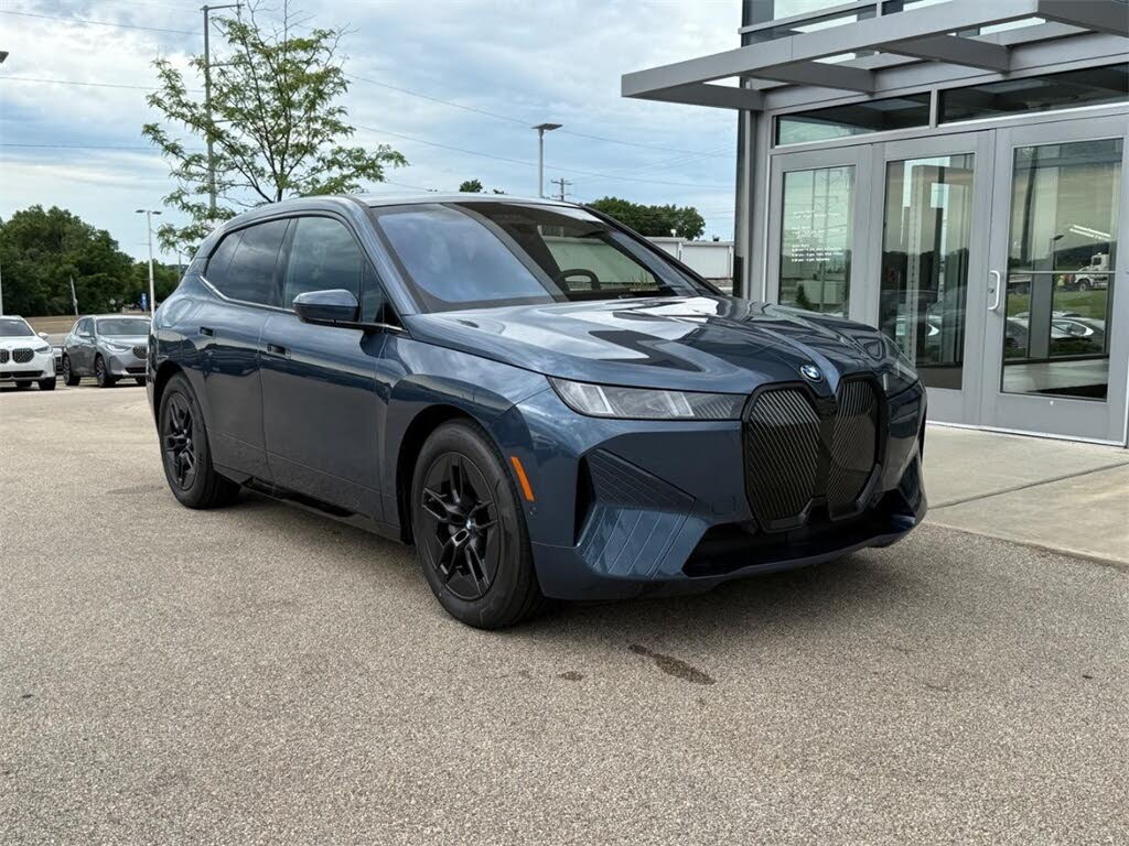 2026 BMW iX xDrive45
