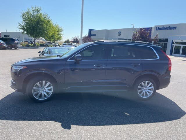 2016 Volvo XC90 T6 Momentum AWD