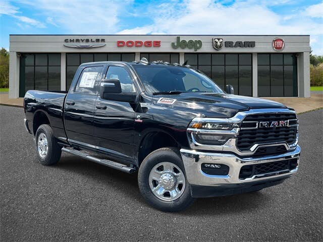 2025 RAM 2500 Tradesman Crew Cab 4WD