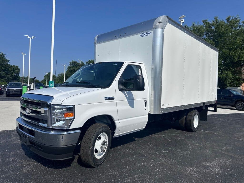 2026 Ford E-Series Chassis E-350 SD Cutaway 138 RWD