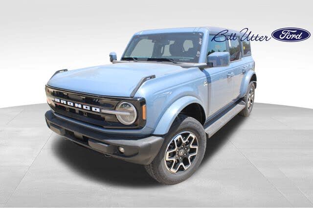 2025 Ford Bronco Outer Banks 4-Door 4WD