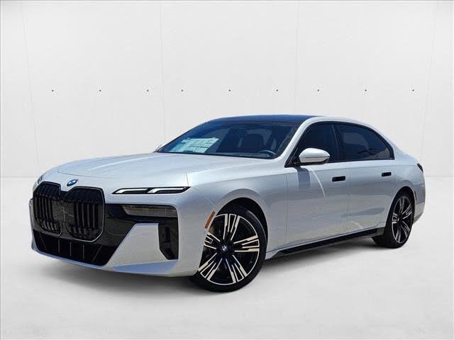 2025 BMW 7 Series 740i RWD