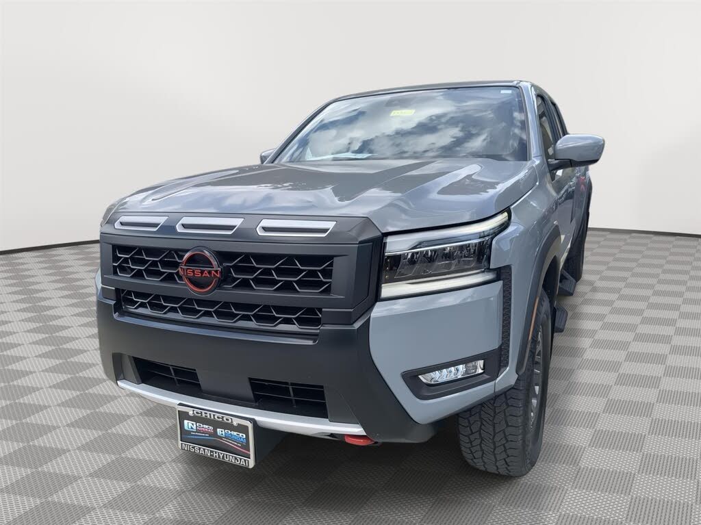 2025 Nissan Frontier PRO-4X Crew Cab LB 4WD