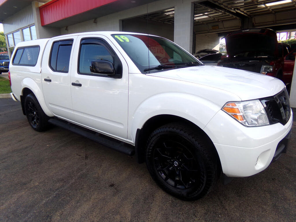 2019 Nissan Frontier SV V6 Crew Cab 4WD