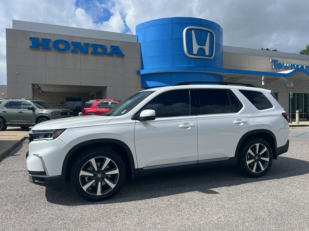 2025 Honda Pilot Touring AWD