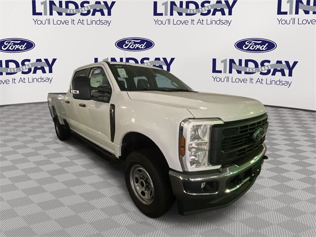 2025 Ford F-350 Super Duty XL Crew Cab 4WD