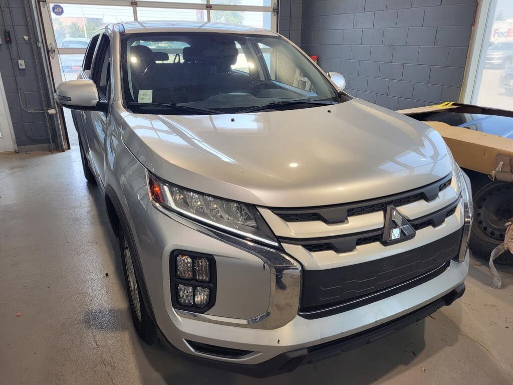 2022 Mitsubishi RVR SE AWC