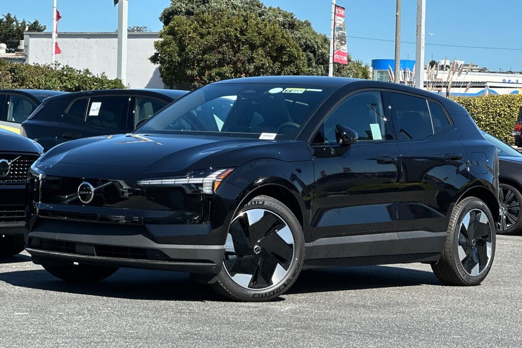 2025 Volvo EX30 Twin Plus eAWD