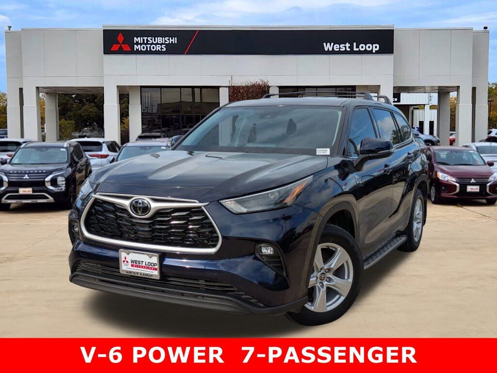 2022 Toyota Highlander LE FWD