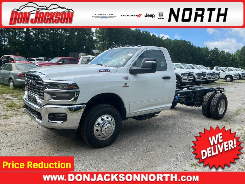 2025 RAM 3500 Chassis Tradesman Regular Cab LB DRW 4WD