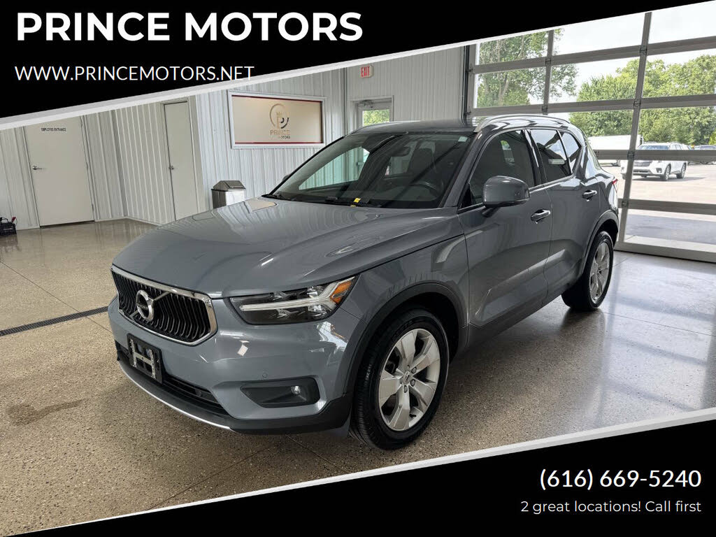 2021 Volvo XC40 T5 Momentum AWD