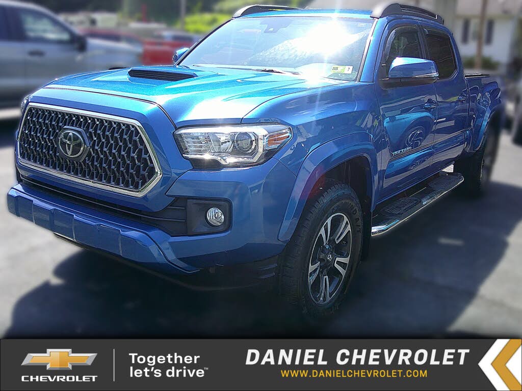 2018 Toyota Tacoma SR5 V6 Double Cab LB 4WD