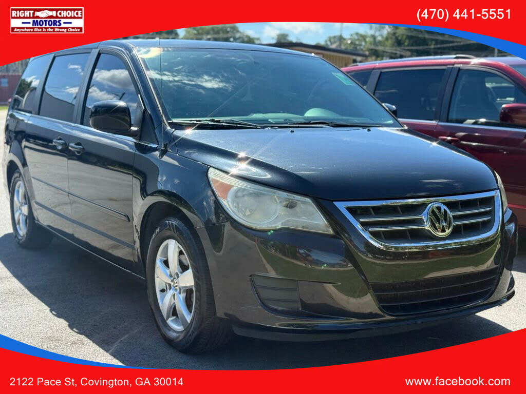 2010 Volkswagen Routan SEL with Nav