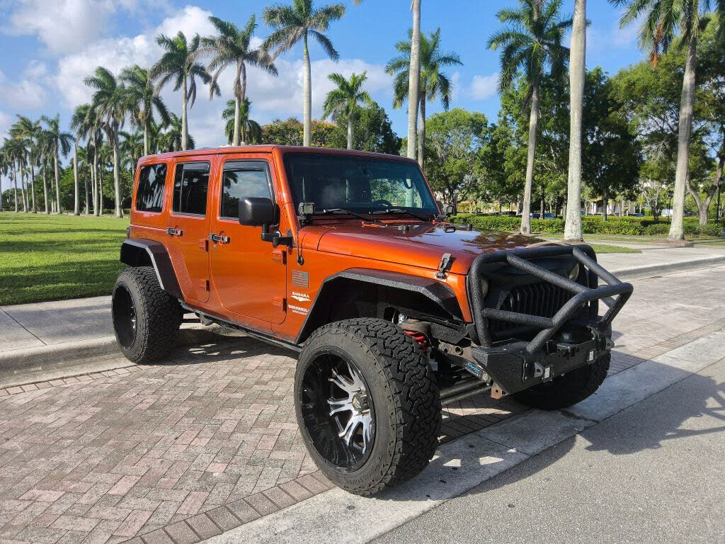 2014 Jeep Wrangler Unlimited Sahara 4WD