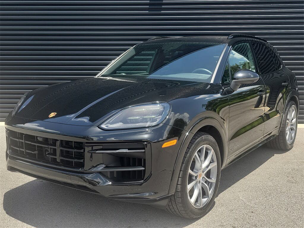 2025 Porsche Cayenne AWD