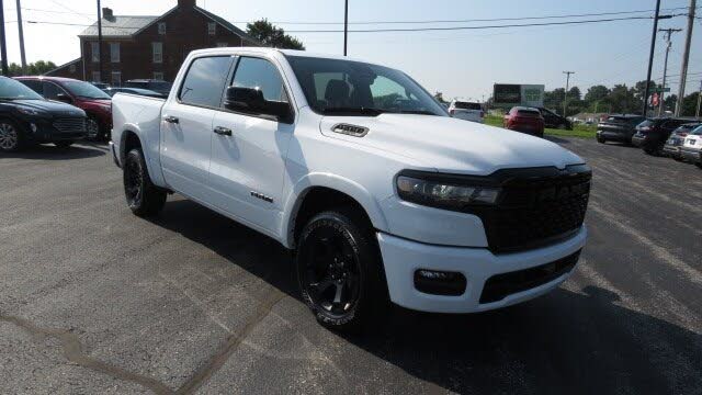 2025 RAM 1500 Big Horn Crew Cab 4WD