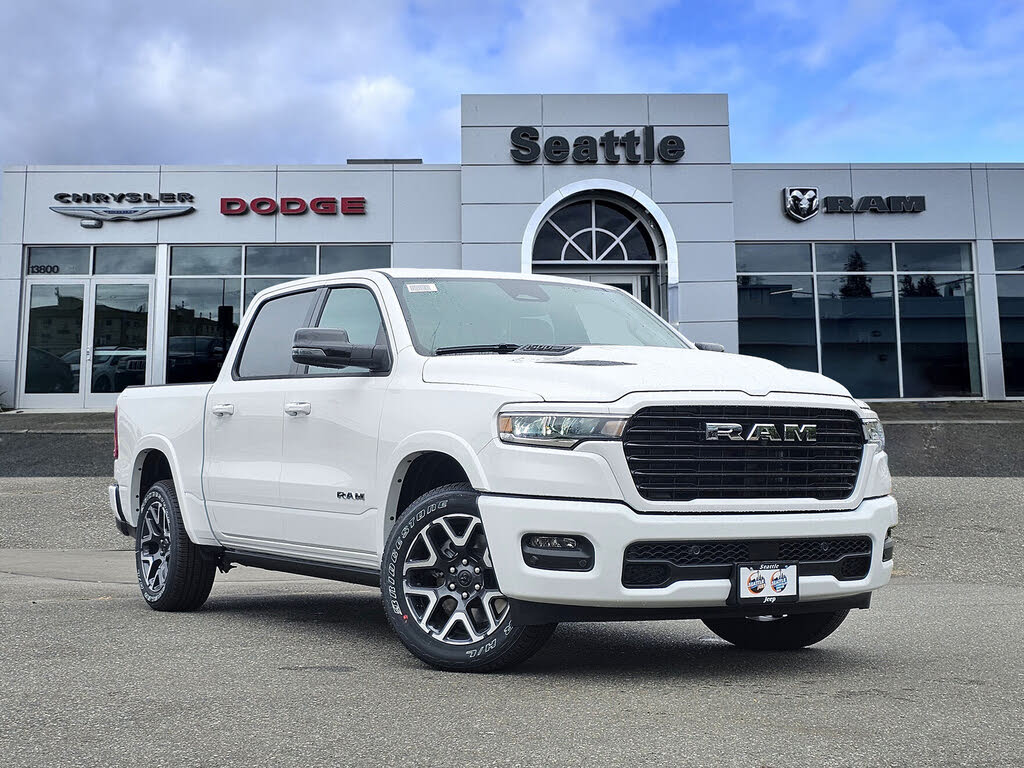 2025 RAM 1500 Laramie Crew Cab 4WD