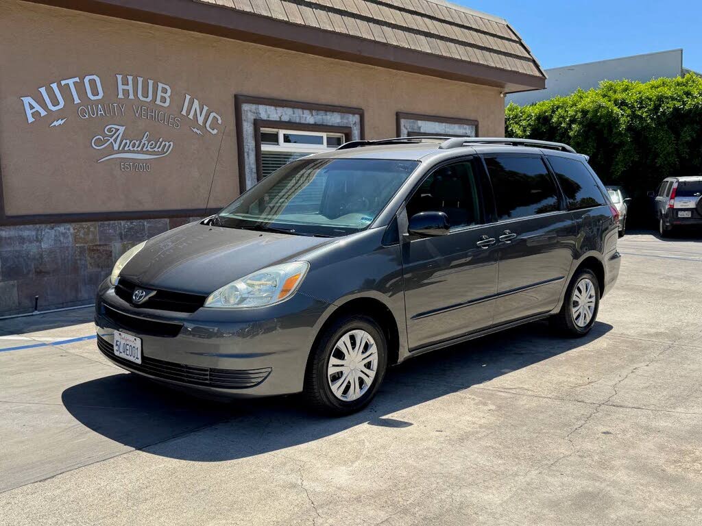 2005 Toyota Sienna LE