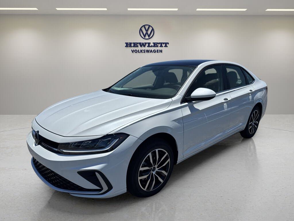 2025 Volkswagen Jetta SE FWD