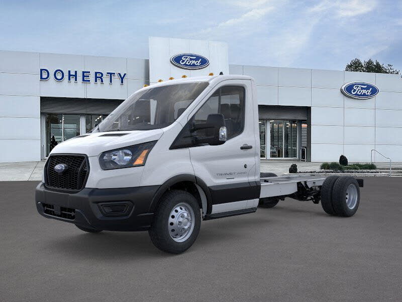 2025 Ford Transit Chassis 350 HD 11000 GVWR 156 DRW RWD