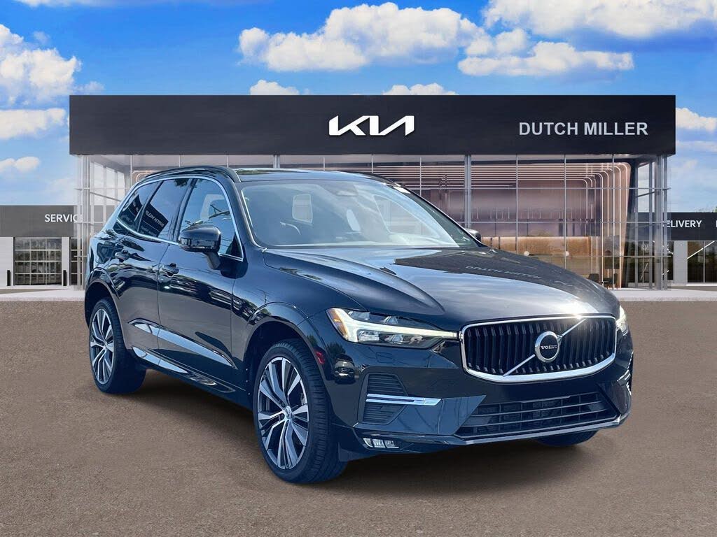 2022 Volvo XC60 B5 Momentum AWD