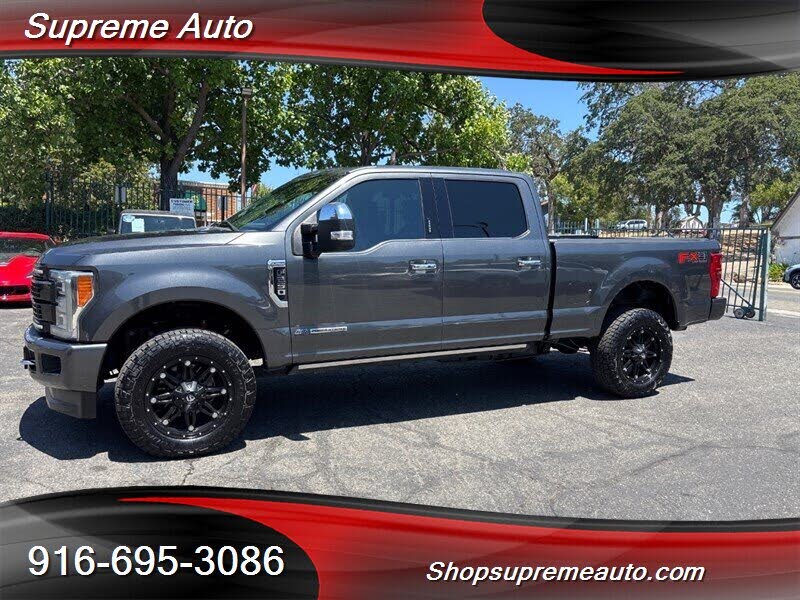 2017 Ford F-250 Super Duty Platinum Crew Cab 4WD