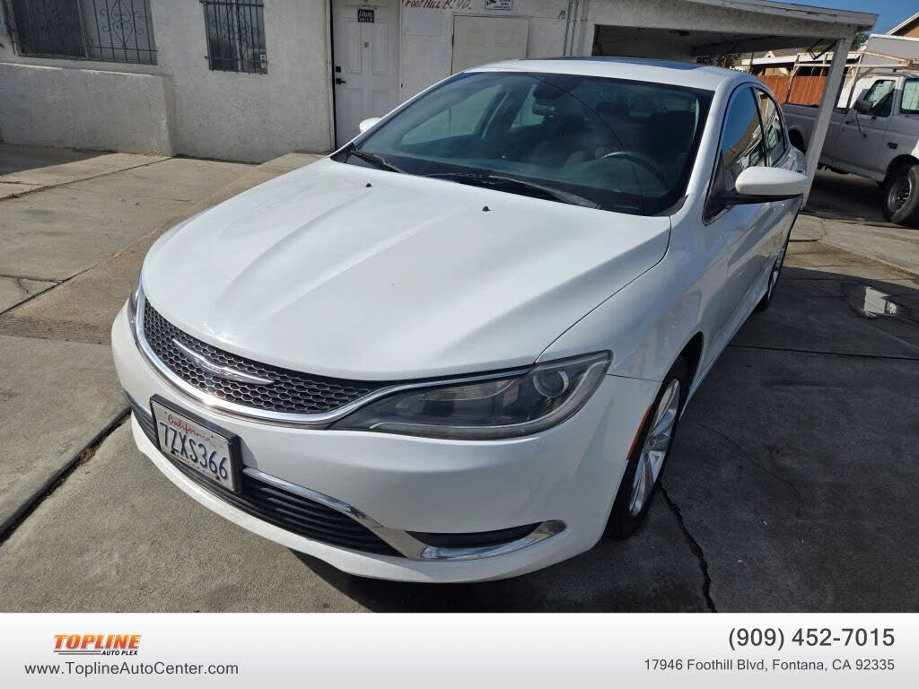 2015 Chrysler 200 Limited Sedan FWD