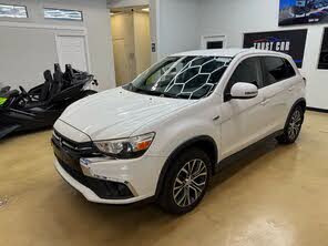 Mitsubishi Outlander Sport ES