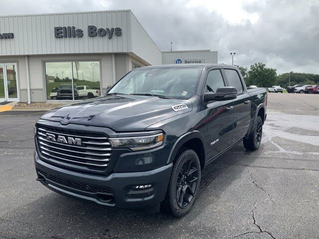 2026 RAM 1500 Laramie Crew Cab 4WD