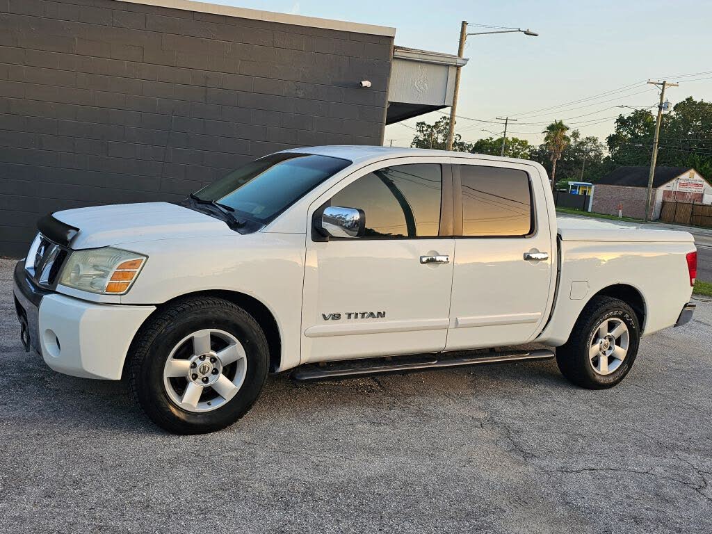 2005 Nissan Titan SE Crew Cab 2WD
