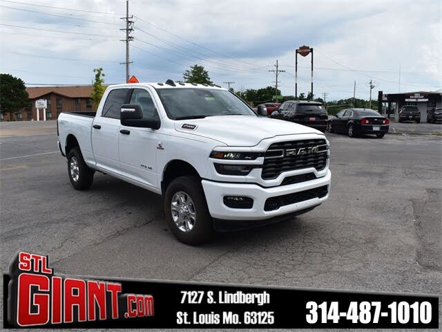 2025 RAM 2500 Big Horn Crew Cab 4WD