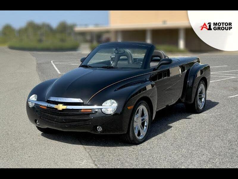 2005 Chevrolet SSR LS RWD