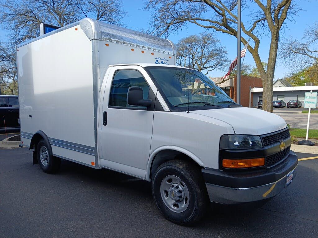 2025 Chevrolet Express Chassis 3500 Cutaway 139
